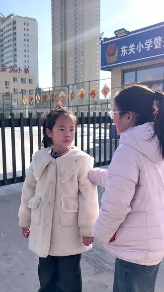 绘画打卡,定边五十个地标建筑,东关小学#定边 #东关小学 #同城热点#我的家乡#希望美术教育