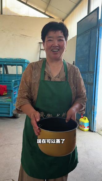 妈妈小时候的味道,绿色的麦仁,也有新鲜吃法#家有勤劳的老人 #俺的农村生活点点滴滴 #记录真实生活 #农妇妈妈 #安徽