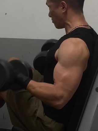 哑铃买这一对就够了!它可以变成哑铃,可以变成杠铃,还可以变成壶铃,功能特别多,力量训练全覆盖,而且体积小,在家就能练全身,方便又实用,性价比非常高,新手闭眼入。#哑铃 #居家锻炼 #运动 #力量训练