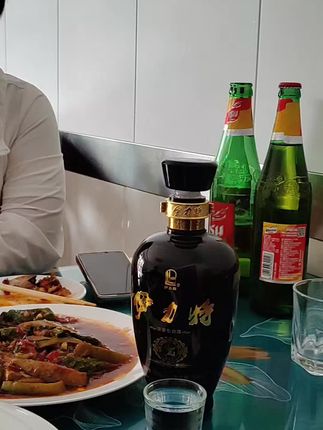 #小酒喝起来 #男人的快乐就是这么简单 #干杯吧朋友 #饮酒适量 #纪录美好生活