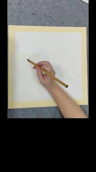 第一集|国画动物篇 小鸡🐥
一分钟用“6”字画法学会画可爱的小鸡,超级简单,有手就行,你学会了吗~
#国画小鸡 #国画花鸟 #儿童绘画 #跟着抖音学画画 #简单易学