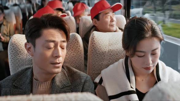 凭实力单身,绿帽子说戴就戴,大概说的就是自由的他吧! #他为什么依然单身 #霍建华 #朱珠 #吃瓜