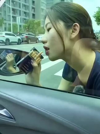 #李羲承符神颜 #李羲承直拍 #李羲承让粉丝闭眼 #李羲承的无线魅力 #穿搭分享