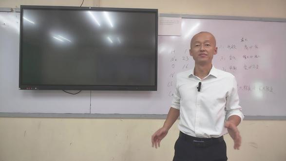 排名,只能制造焦虑 你每天盯着排名。
却看不到问题。
焦虑来自排名。
解决来自结构。
AI54AI.com
#班主任
#教师减负
#学情分析
#成绩管理
#金笑天学情分析