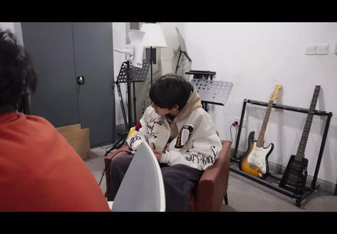 拍拍灰,拍掉烦恼#陈浚铭#拍拍灰