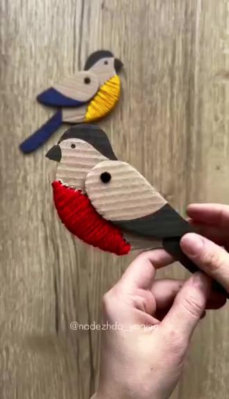 翅膀可以活动的小喜鹊,来给它穿上花衣服吧~
祝大家喜事连连,小宝贝们喜气洋洋☺️☺️
#手工教程 #喜鹊报喜好事连连 #和孩子一起玩 #纸壳子手工