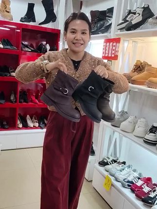 #上热门话题90000亿流量第一名 #短视频自媒体米拉博乐鞋店