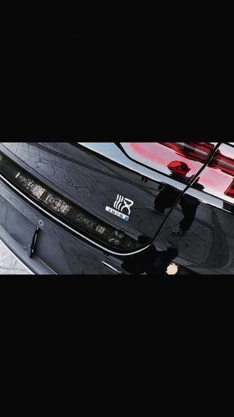 比亚迪汉dmi智驾版/EV专用无线充硅胶垫,防滑稳固不打滑,充电更安全,内饰防护小能手!#比亚迪汉改装 #无线充防护垫 #硅胶用品 #汽车内饰 #车载好物