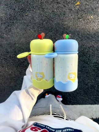 啊啊啊啊拒绝不了一点!!!好可爱的苹果杯🍎#杯子控 #hellokitty #多喝水 #萌物 #保温杯