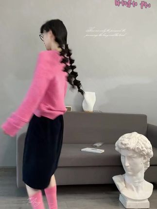 #张予曦毕雯珺真拍了红裙抱 #深情眼 #张予曦 #毕雯珺