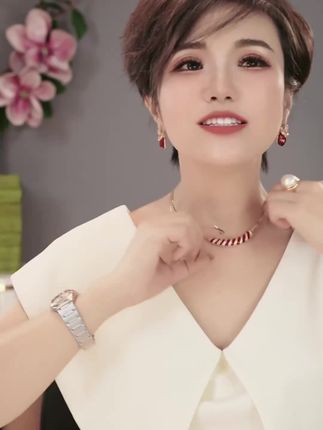 铜合金合成锆石耳饰 高级感复古耳钉女精致优雅耳饰小众气质耳环#热门 #热门音乐🔥 #热门短剧推荐