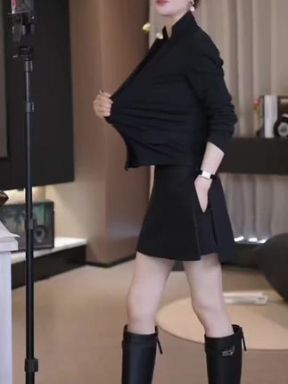 版型太好了,单穿打底都好看,也可以是个小开衫外套#日常生活 #洋气减龄 #早秋新款