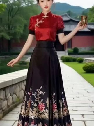 复古国风刺绣花上衣马面裙套装2025夏季新款红色短袖衬衣两 件套女#优雅气质 #国风古韵 #谁穿谁漂亮 #谁穿谁好看′ #旗袍美人
