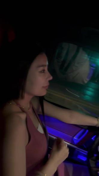 5.30凌晨良子抵达大美任丘,七个小时都是娇娇和女助理开车! 5.30凌晨良子抵达大美任丘,七个小时都是娇娇和女助理开车!良子在副驾睡醒后喊累,娇娇:“你是睡累了吧!”#良子 #大胃袋 #刘娇娇 #味真足