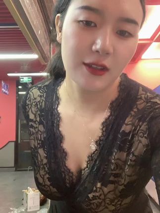 跳到一半来客人了😉#老板娘日常