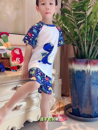 泳衣泳裤泳帽十几,清仓拼手速 男童超值高弹速干分体泳衣#游泳#男童泳衣#超便宜超划算#水上运动#恐龙