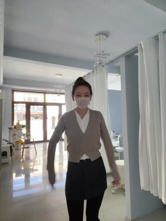 Moses Queen/魔西女王早秋新款V领假两件针织开衫女宽松显瘦上衣