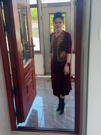 #高端大气上档次这也太漂亮了 #喜婆婆喜妈妈礼服 #喜婆婆 #连衣裙穿搭