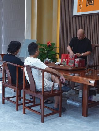 茶要趁热喝,但太热容易烫伤嘴,人要保持距离,因为太近容易灼伤心#好物推荐🔥 #正能量