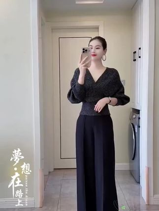 #御姐风穿搭 #氛围感#高级感穿搭 #秋季日常实用穿搭思路分享 #秋冬穿搭新鲜感在线