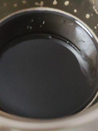 这个咖啡你连喝一个月,你会发现自己的变化。他们家这个咖啡是优质咖啡豆烘焙研磨出来的,粉质特别细腻,冲泡出来香醇浓郁。配料表啊,只有阿勒比卡豆零糖,零卡口感顺滑,微苦不酸。原本这个价格只能买到这一盒五十条,现在再加三十条,再送两包体验装,再送一个零卡糖,还有一个胖胖杯,暴肌独角兽早起来一杯#暴汗燃脂瘦全身 #减脂塑形 #减脂期最好的放心饮品#厨窗好物分享 @DOU+小助手