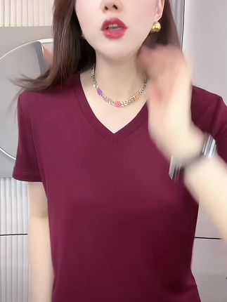 #短袖T恤 #时尚简约穿搭 #爆款热卖中 #谁穿谁好看