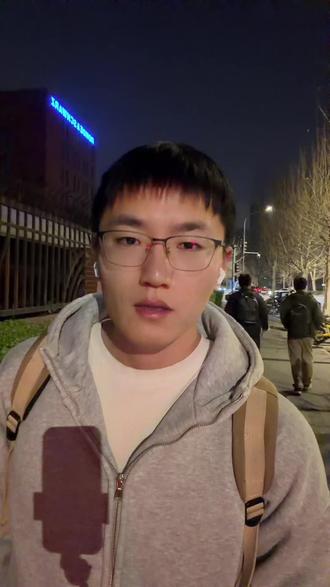 Google为了构建自己的数据护城河,掀了桌子。通过获取竞品的用户记忆数据,来提升自己的用户体验。#ai #ai产品经理 #google #chatgpt