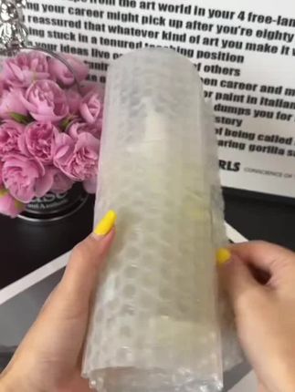 卸妆不到位,护肤全白费!给你们推荐一款超好用的vc水感卸妆油,质地像水一样清爽,一点也不油腻。不管你是浓妆还是淡妆,都能轻松卸掉,而且不会刺激皮肤,卸完后皮肤很干净,不会有紧绷的感觉。这么好用的卸妆油,赶紧囤起来吧!点击下方链接就能购买了!