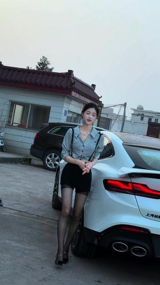 年少有为开mg7 #车模小姐姐 #名爵7