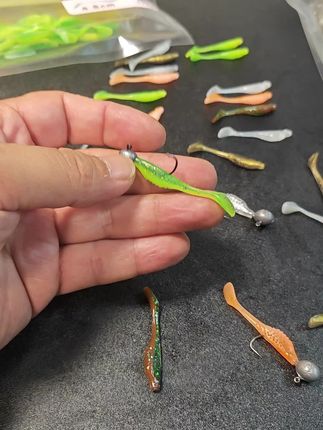 钓友们用#小蝌T尾 的实战效果,那是嘎嘎好!#精鳜二代
