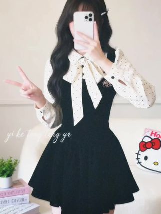 富家千金连衣裙小香风波点假两件丝绒收腰小黑裙 #波点连衣裙 #小香风连衣裙 #收腰小黑裙 #高级感穿搭 #富家千金连衣裙