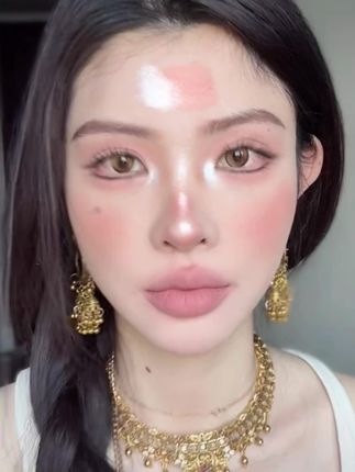 卡梅拉的12和13号色大容量超丝滑的口红,太爱了😍#口红 #美妆#口红试色 #唇泥试色 #卡梅拉唇泥