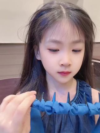 发箍这样戴好美好迷人#网红发饰 #可爱风穿搭 #发箍这样戴好美