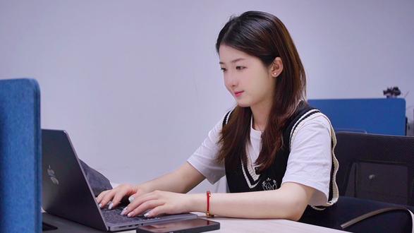 奔赴金华,打卡绿源S86战神新品发布会! #绿源液冷电动车 #绿源S86战神 #绿源523发布会 #AI #电动车