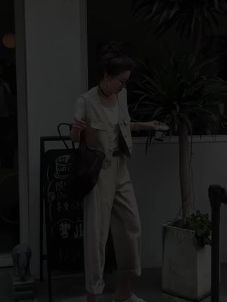 夏季新款时尚印花牛仔套装V领马甲外套九分阔腿牛仔裤显瘦穿搭 #夏季新款 #牛仔套装 #V领马甲