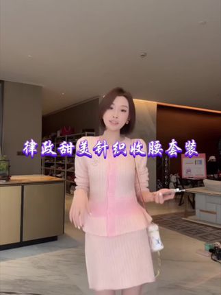 #穿搭好物分享 #创作者中心 懒人一套穿搭,秋冬穿它好看的同时又很保暖,复古做旧的颜色 怎么穿都好看#穿搭 #ootd穿搭 #秋冬穿搭
