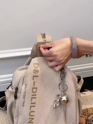 #上热门🔥 D&L 品牌时尚双肩胸包 可双背 斜跨手提多功能A97354