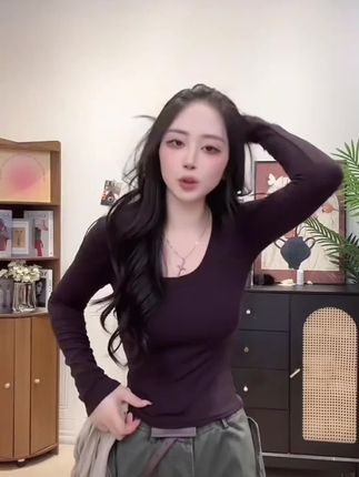 2025新款秋季U领长袖打底衫纯欲辣妹收腰百搭纯色上衣女 #辣妹穿搭 #打底衫 #纯欲风 #百搭上衣 #辣妹