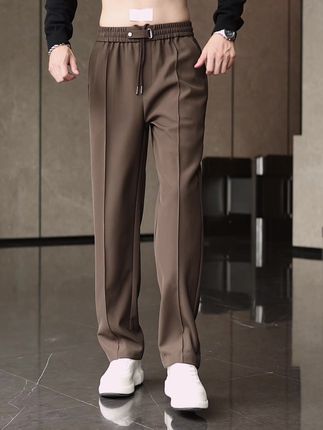 百搭的休闲西裤,这不仅是一条裤子,更是一种生活态度,让你在忙碌的生活中时刻保持时尚与舒适。#秋季穿搭#无限回购的宝藏单品#男生穿搭#小个子穿搭#男裤