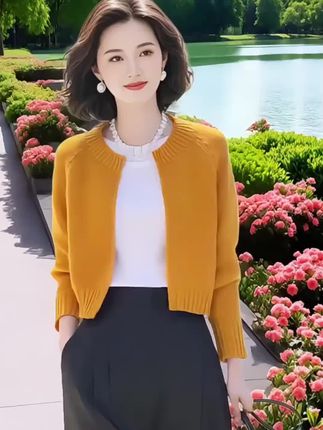 玫红色短款毛衣外套女2025新款春秋韩版宽松慵懒外穿拉链针织开衫#网红款风衣大测评 #初秋一周不重样穿搭 #优雅气质
