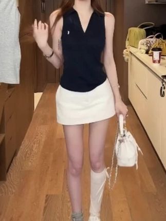 2025夏季新款Polo小v领经典刺绣修身运动无袖背心+半身裙套装女#辣妹穿搭 #短裙穿搭