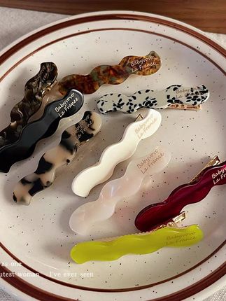 # 醋酸发夹 #新款头饰 #前额碎发夹 #鸭嘴夹 #气质发卡 #抖音推荐好物 @好物分享🔥 @巨量千川 @DOU+上热门 2025 新款醋酸发夹女气质精致发卡前额刘海碎发侧边夹鸭嘴夹子头饰