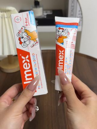 家里孩子不好好刷牙的,快给他送她试试#艾美适#儿童牙膏 薄荷奶糖味孩子很喜欢,刷完牙嘴巴清新好闻#母婴好物推荐
