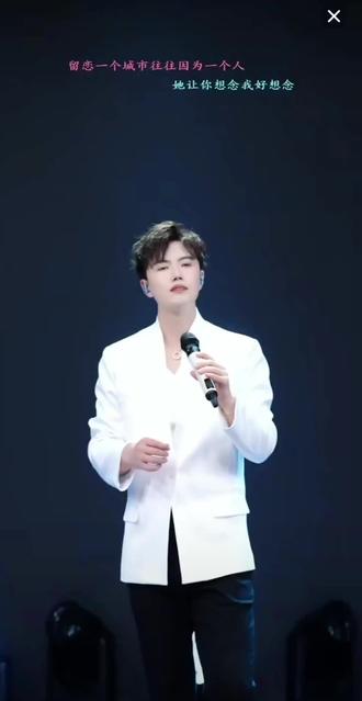 #昊晰#下雪的哈尔滨~人帅唱歌又好听@昊晰🍬(每天下午两点直播)