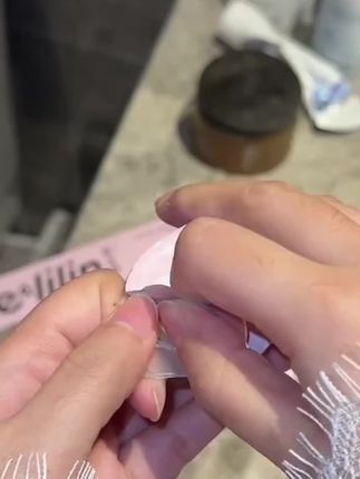 更方便更卫生的次抛洗眼液 彩妆美瞳电子党 用眼过度的朋友们一定要试试看 随时随地享受眼部spa#洗眼液 #次抛#洗眼液#女生必备 #玻尿酸洗眼液@DOU+好生意 @DOU+小助手