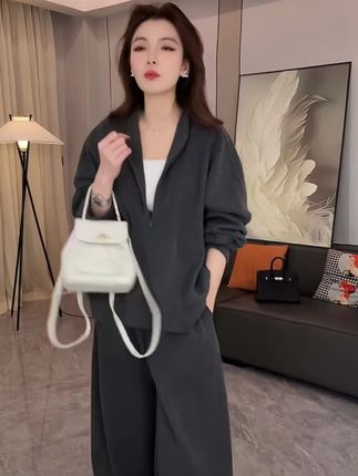 #微胖女生 #休闲套装