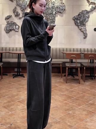 加绒休闲套装#显高显瘦 #时尚气质穿搭 #套装显瘦穿搭 #时尚休闲套装