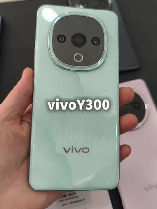 vivo Y300真的绝了!新一代超级扬声器,音量至高600%,声压级高达91.7dB ,三向扬声,听歌、追剧、刷视频,沉浸感拉满!还有6500mAh超薄蓝海电池,续航超给力,一整天都电量满满!#手机数码 #vivoY300