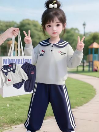2025秋款封神!KT猫校园风套装太会了 家有女宝必入这套!2025秋季新款KT猫两件套,把校园风甜妹感拉满✨ 上衣是经典海军领Polo衫,软乎乎的棉感面料贴身穿超舒服,秋季穿透气不闷汗。胸前立体KT猫印花超精致,女儿一眼就爱上。搭配的裤子版型超赞,弹力腰头不勒肚子,跑跳玩耍毫无束缚。 整套是今年超火的新派学院风设计,藏蓝配色显白又耐脏,上学、出游穿都合适。符合母婴A类标准,细节全是无骨缝制,老母亲超放心。出门被问N次链接,宝妈闭眼冲! #女童穿搭#幼儿园穿搭#学院风套装 #女童秋季新款 #高品质童装