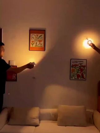 免打孔免接线!无线射灯营造客厅床头高级氛围 #遥控壁灯 #背景墙氛围灯 #无线壁灯 #遥控射灯 #床头阅读灯